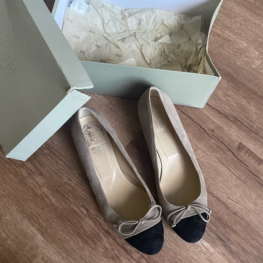 Chanel type Hobbs ballerina flats